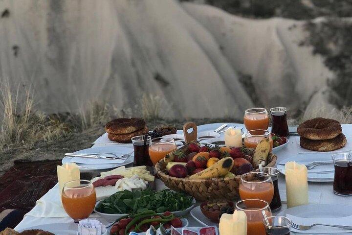 2 Hours Private Sunset Picnic Tour in Cappadocia