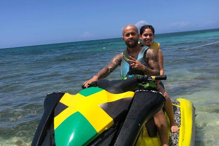 Atividades privadas de jet ski ou esportes aquáticos de parapente em Montego Bay