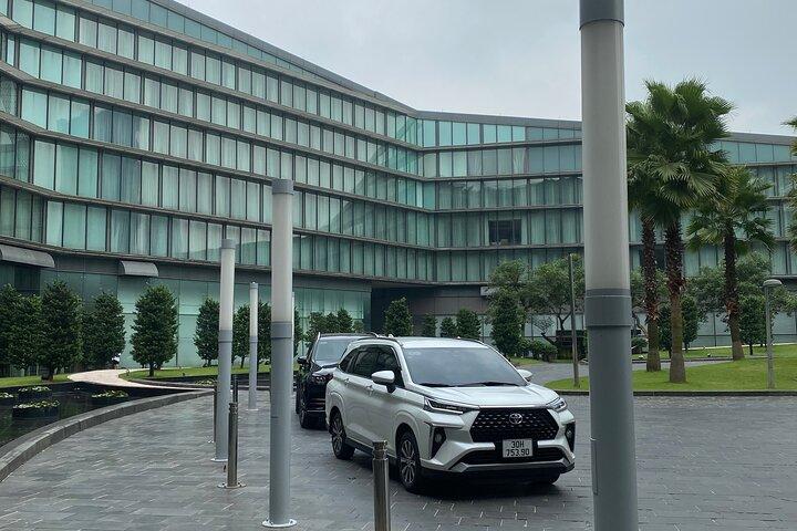 プライベート4席-ハノイ空港送迎。到着または出発