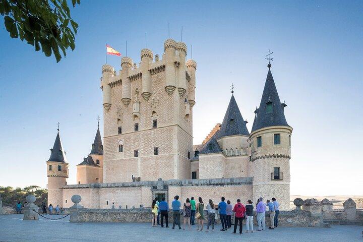Tour privado de medio día en Segovia con atracciones desde Madrid