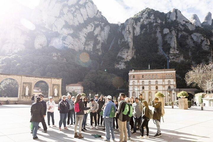 Montserrat Tour from Barcelona with Cog-Wheel Train&Black Madonna