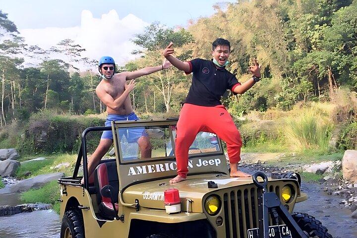 Yogyakarta Merapi Volcano Jeep Adventure con guía en inglés/Francia/Italia