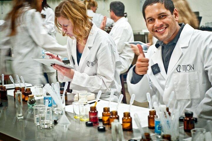 New Orleans: Kreieren Sie Ihr eigenes Parfüm oder Eau de Cologne