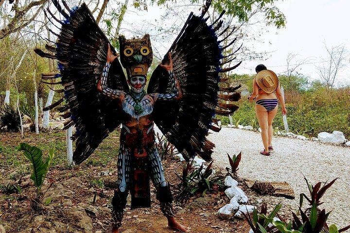 Deluxe Chichén Itzá e 2 Cenotes! Transporte de ida e volta de Cancún