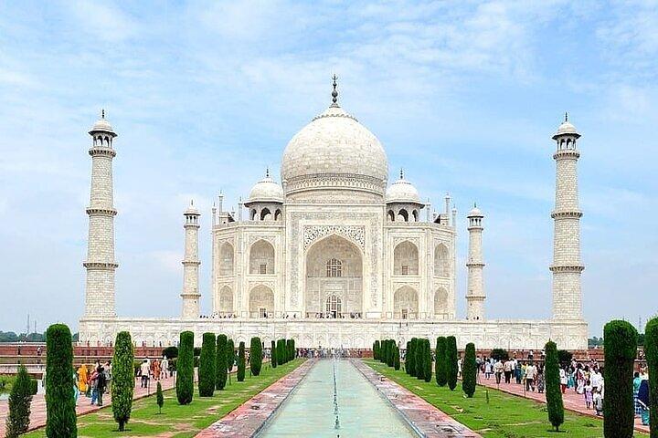 Sunrise Taj Mahal Tour från Delhi