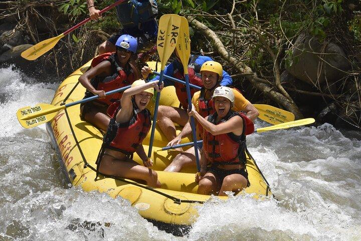 Rio Sarapiqui Rafting Classe III Tour Pomeridiano