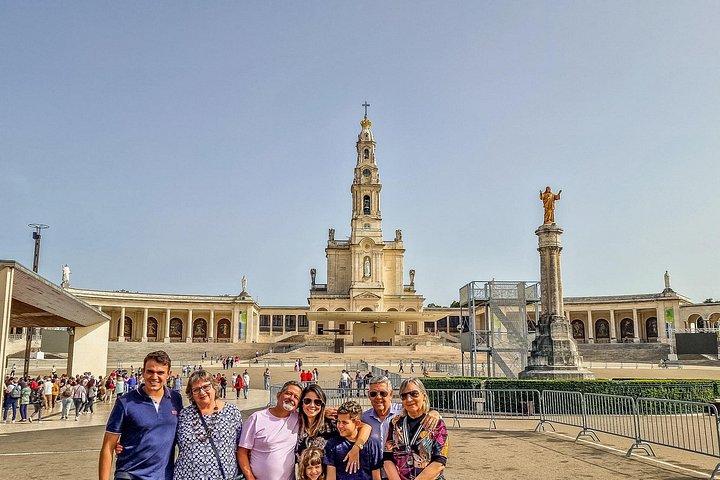 Fátima, Nazaré & Medieval Óbidos : リスボンからのプライベート日帰り旅行