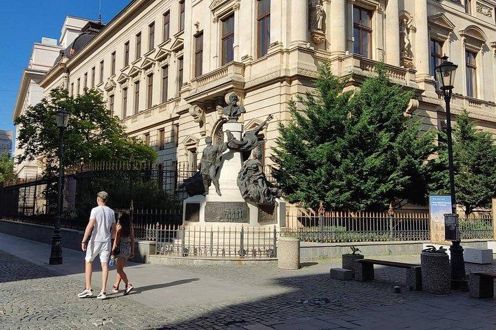 Visite privée à pied de 3 heures à Bucarest - uniquement votre groupe