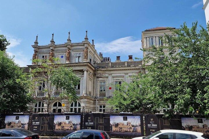 Visite privée à pied de 2h à Bucarest