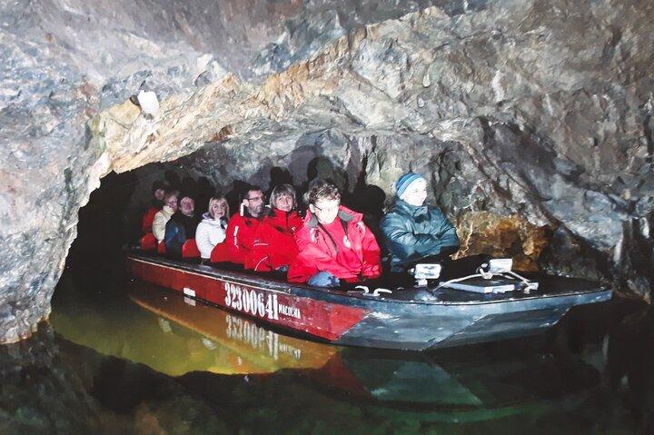 Halbtagestour zum Macocha-Abgrund und den Punkva-Höhlen