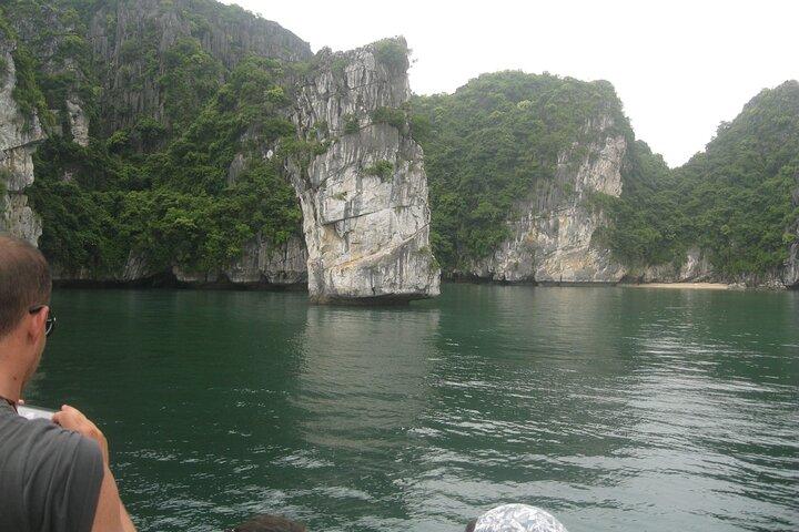 Kombination: Buss Ha Noi till Cat Ba + 1 dags båttur, La Ha Bay, Ha Long Bay