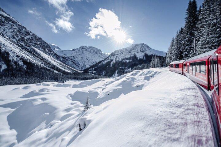 Au départ de Milan : circuit à Saint-Moritz et trajet panoramique à bord du Bernina Express