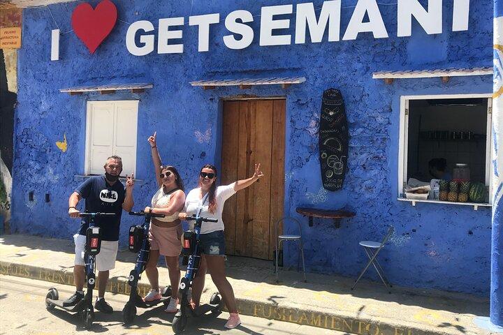 CITY TOUR EN PATINETA SEGWAY POR LA CIUDAD AMURALLADA y GETSEMANI