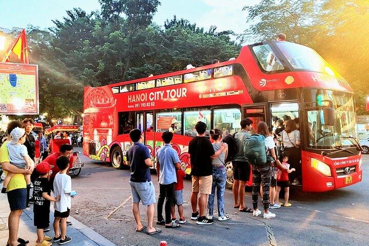 Heldags Hop On Hop Off busstur i Hanoi