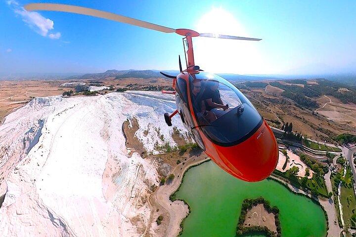 Girocottero sui travertini di Pamukkale e Hierapolis