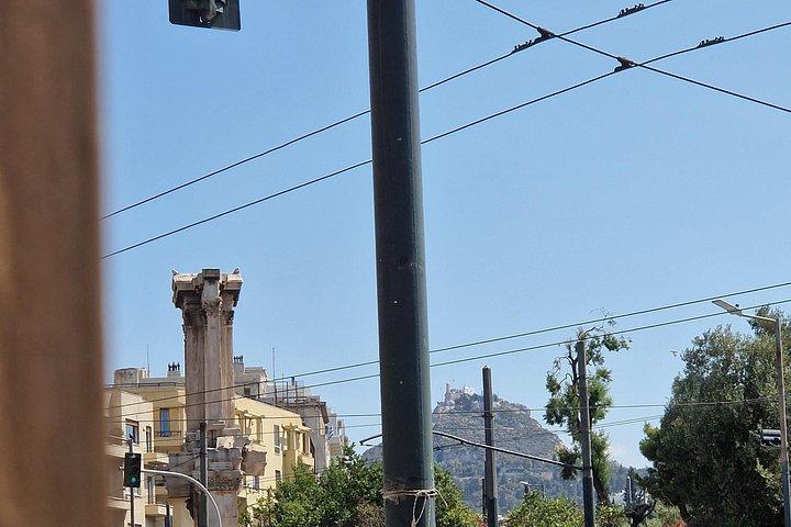 メルセデスベンツEクラスワゴンによるアテネ空港市内中心部へのプライベートトランスファー