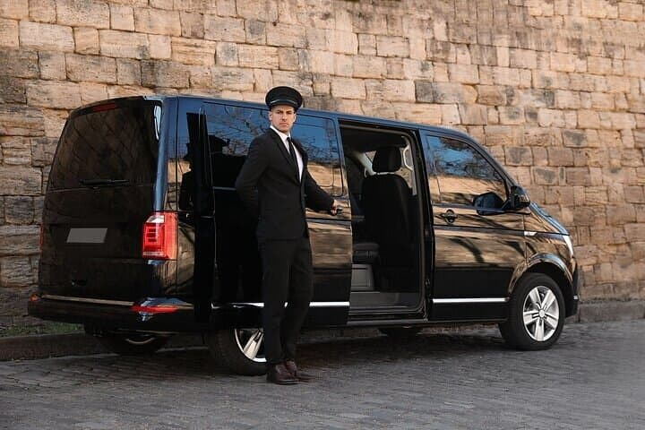 Private One-way Transfer Eleftherios Venizelos Airport To Athens