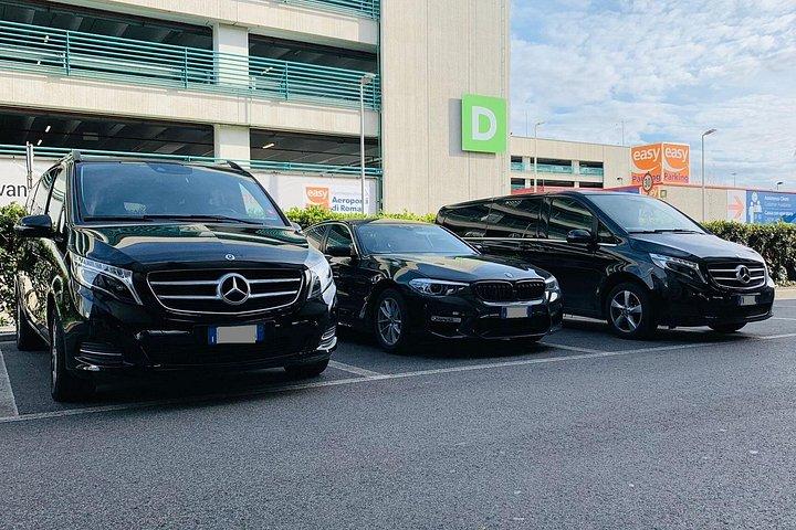 サヴォーナ クルーズ ポートからジェノヴァのホテルへ - 到着プライベート送迎
