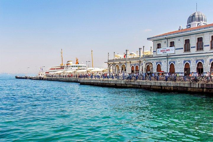 Princes’ Islands Day Trip with Lunch and Transit from Istanbul