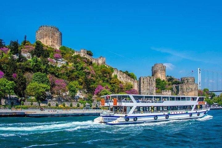 Princes’ Islands Day Trip with Lunch and Transit from Istanbul
