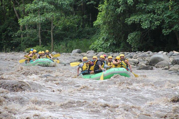 Rafting in acque bianche classe II e III