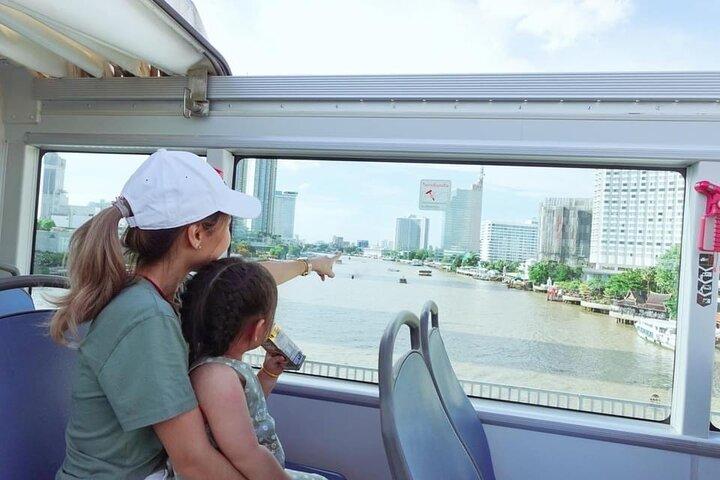 ベスト バンコク ホップオン ホップオフ バス ツアー
