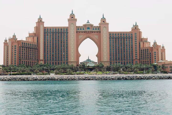 Half-Day Dubai Sightseeing Tour – Shared Coach, Top Landmarks