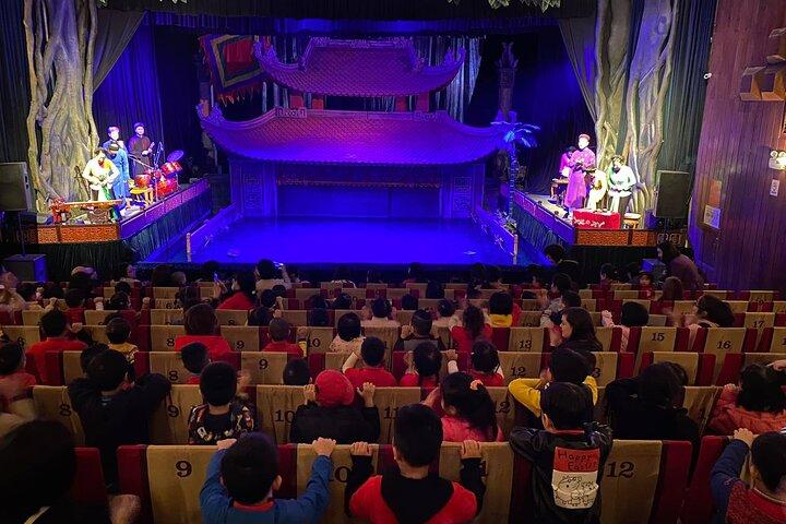 Spring køen over: Indgangsbilletter til Thang Long Water Puppet Theatre