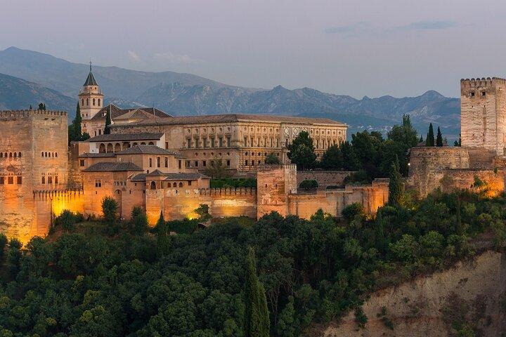 Alhambra und Albaicin Privater Tagesausflug von Malaga