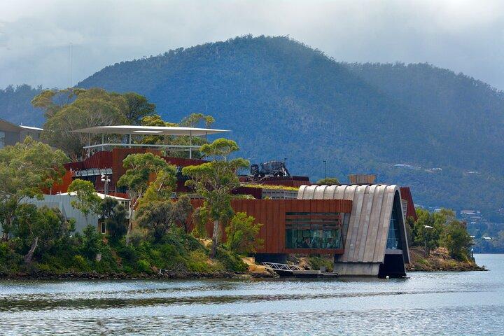 Kunanyi/Mt Wellington Tour und MONA Eintritt