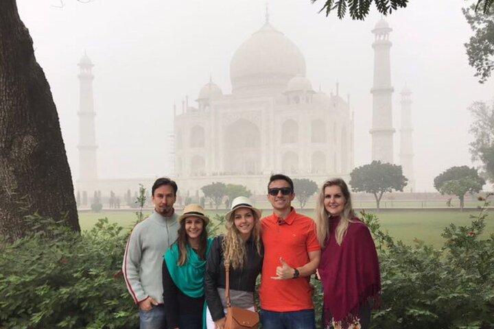 Tour dell'alba del Taj Mahal e del forte di Agra da Jaipur