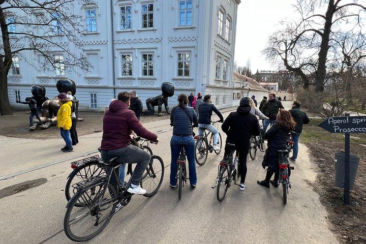 Dold Prag Bike Tour