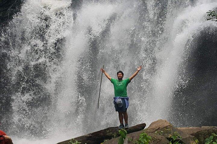 Chiang Mai Eco Trek La plus grande cascade Le pic de la Thaïlande 1 Jour