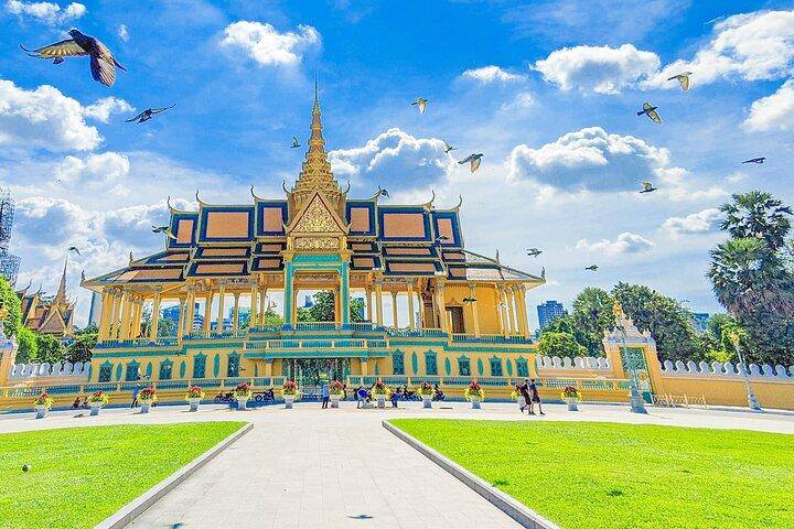 Excursion privée d'une journée à la montagne Oudong et Phnom Penh