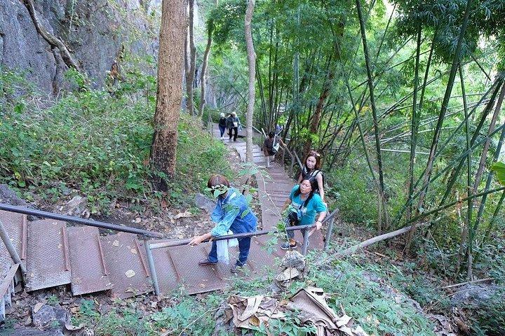 チェンマイ エキゾチック エクスカーション プパダン ランパーン寺院への信仰の目に見えない奇跡