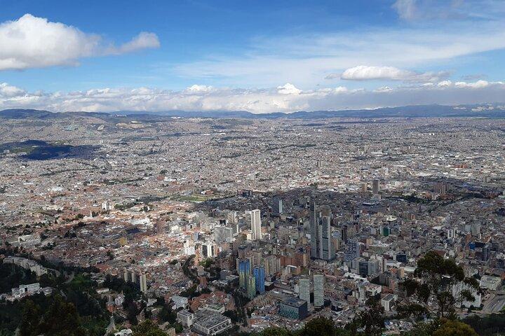 Full Day in Private Bogotá: Monserrate, Candelaria and Museums