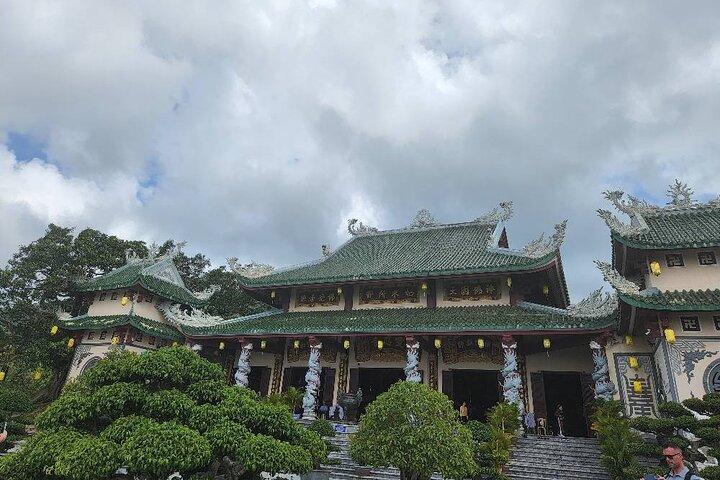 チャンメイから息子大理石の山奥仏様へ専用車