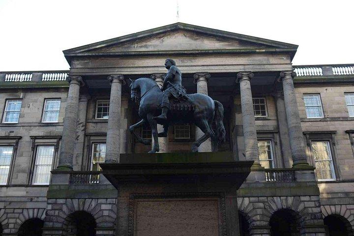 Highlights from the Royal Mile: A Self-Guided Audio Tour