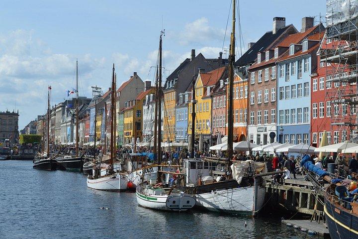 Private Guided 4-Hour Walking Tour in Copenhagen