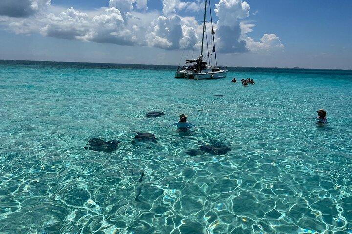 Halvdags privat tilpasset båd charter i Grand Cayman