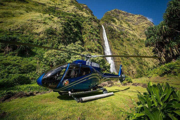 Atterraggio esclusivo con spettacolare tour in elicottero di Big Island