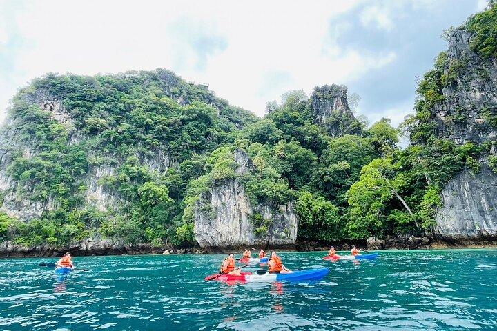 Snorkling och kajakstur på Hongöarna från Krabi
