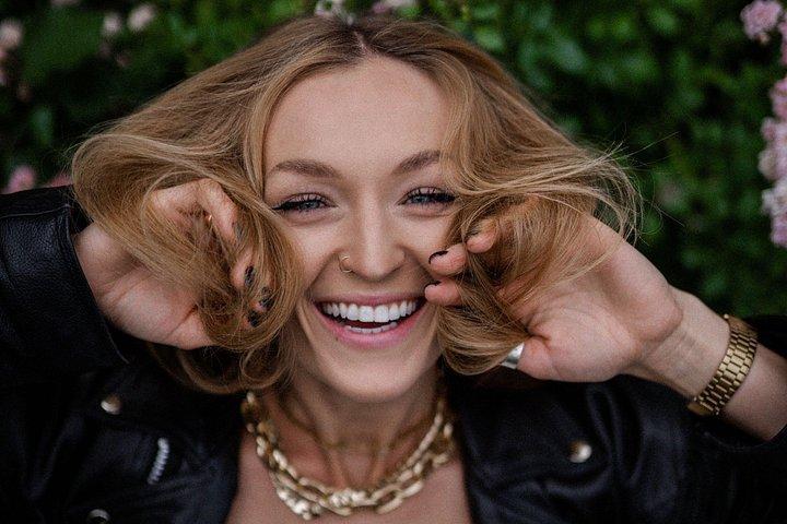 VOGUEフォトグラファーによるプロのエッフェル塔フォトツアー