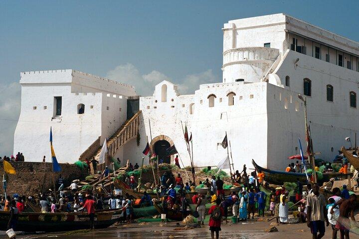 Excursión de día completo a Cape Coast, el castillo de Elmina y Kakum