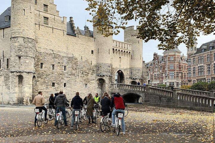 Visite guidée à vélo : 2 heures Les temps forts d'Anvers