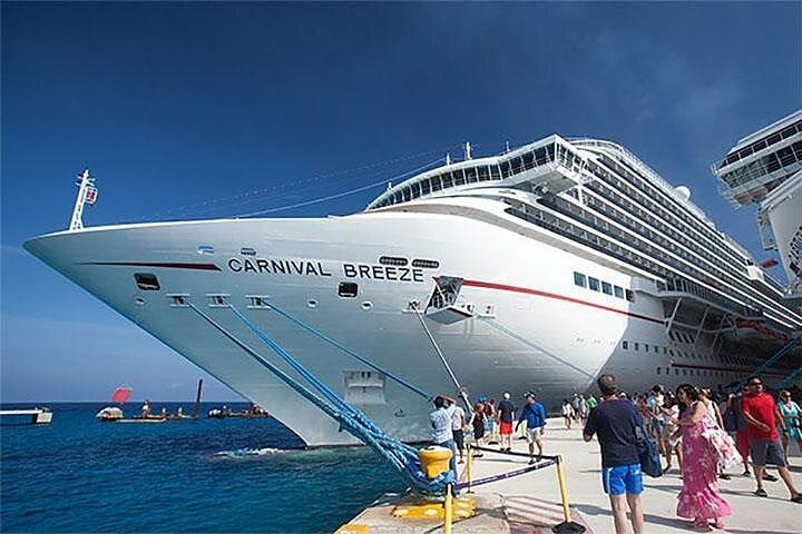 Vanuit de haven van Semarang: excursie naar de Borobudur-tempel - Cruiseschipreiziger
