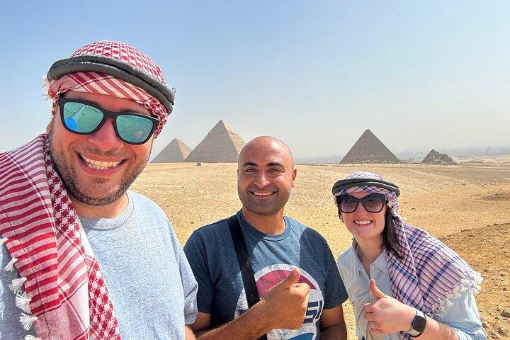 ギザのピラミッド訪問カイロ・ダウンタウンフードツアーエジプト旅行