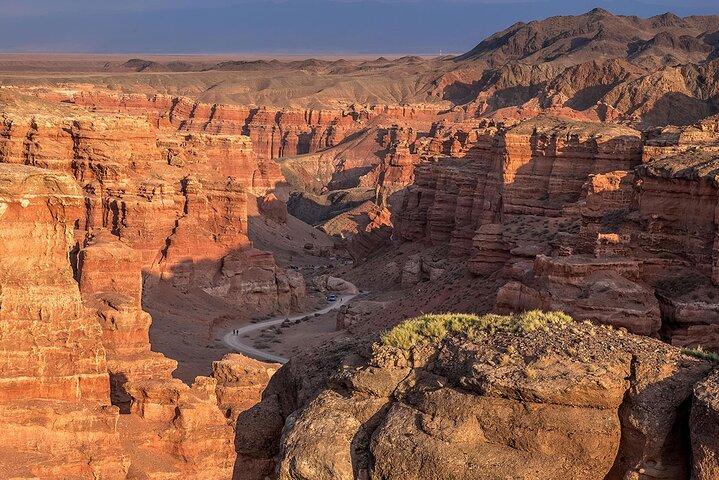 3 dagars tur: Altyn Emel NP, Charyn Canyon, Kaindy & Kolsay Lakes