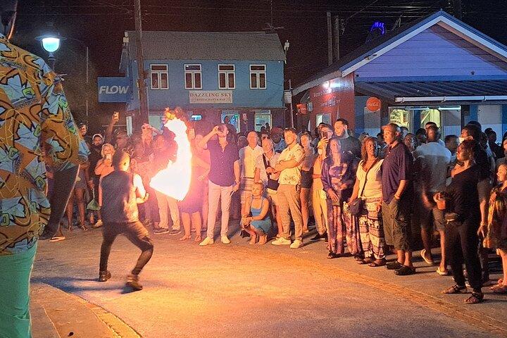 Viernes por la noche en vivo en Oistins