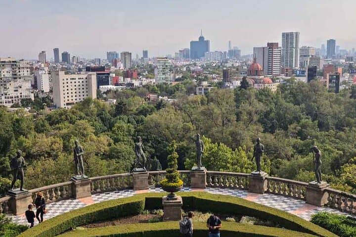 Private Chapultepec Park by Bike Guided Tour